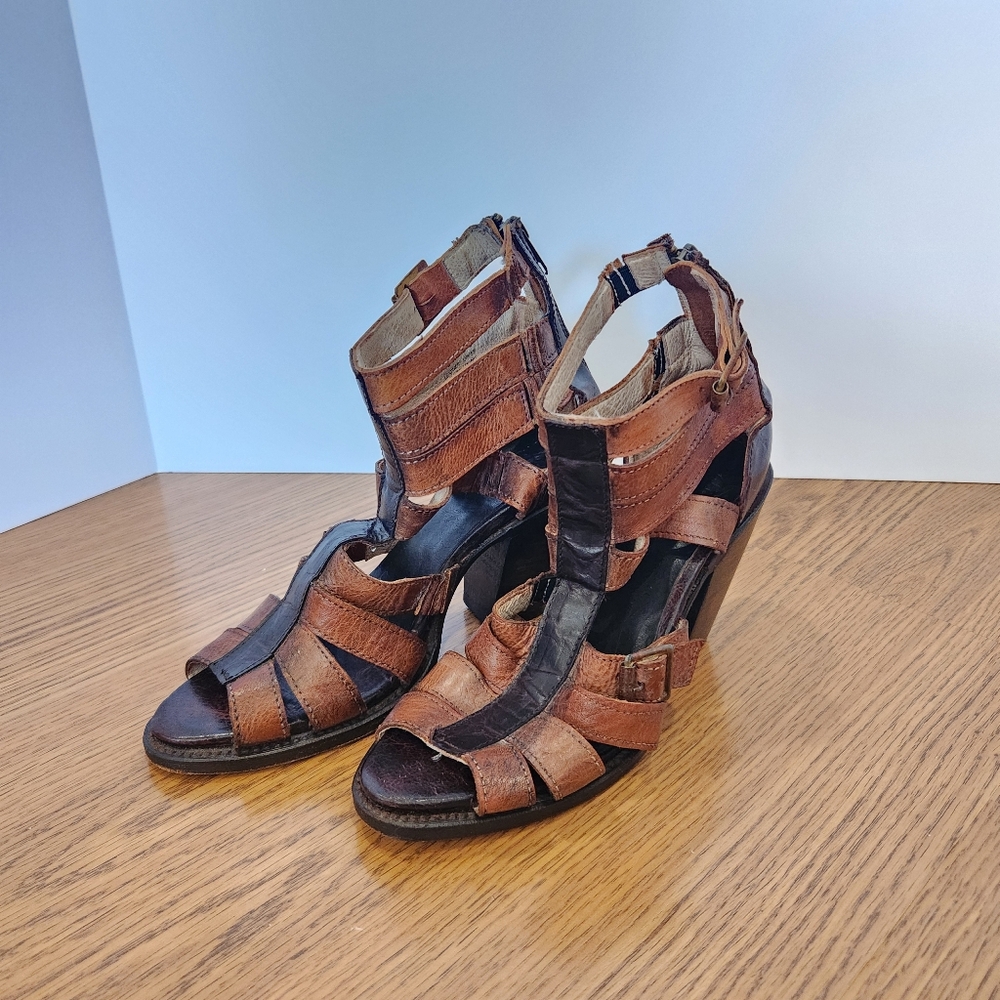 Free Bird Brown Leather Women's Sandals Size 8